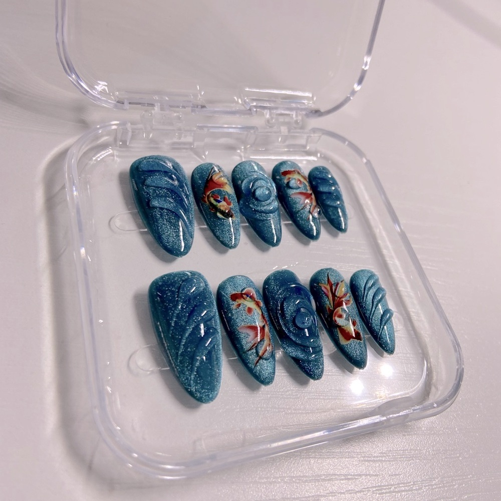 A122 PRESS ON NAILS